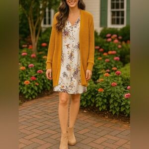 En Creme White Floral Dress